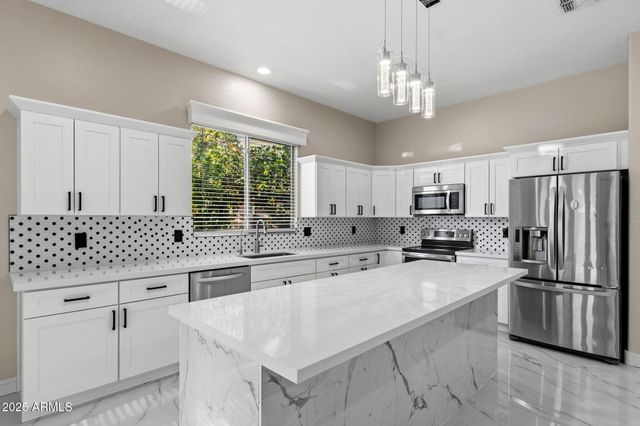 2225 W OLIVE Way, Chandler, AZ 85248