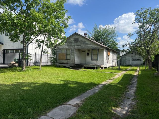 1210 Lindale Street, Houston, TX 77022