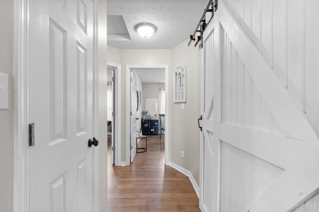 404 Brookhurst Drive, Monroe, OH 45050