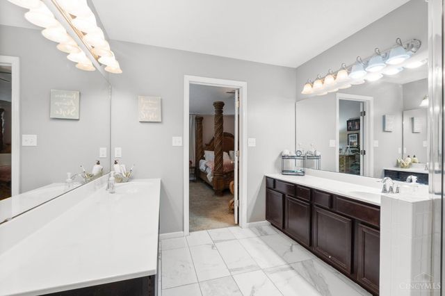 404 Brookhurst Drive, Monroe, OH 45050