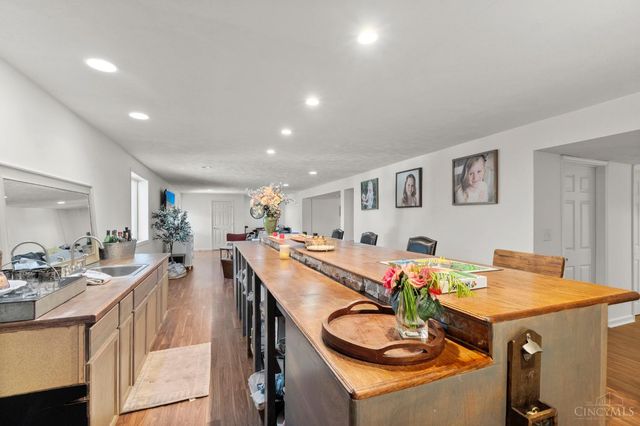 404 Brookhurst Drive, Monroe, OH 45050