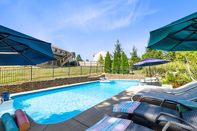 404 Brookhurst Drive, Monroe, OH 45050