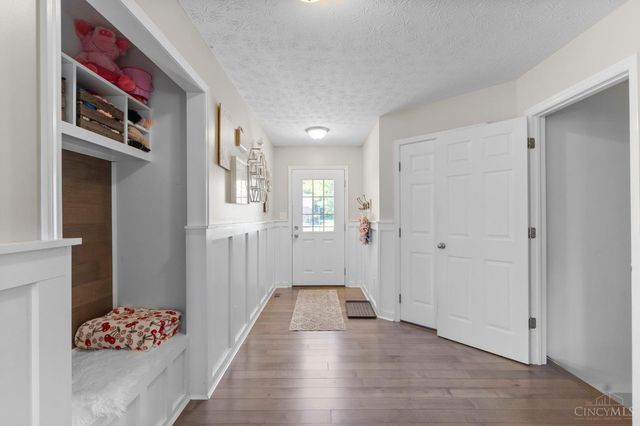 404 Brookhurst Drive, Monroe, OH 45050