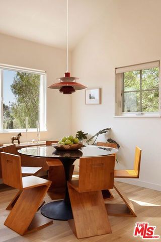 2112 Duane Street, Los Angeles, CA 90039