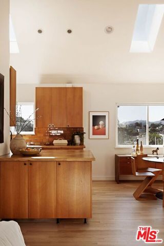 2112 Duane Street, Los Angeles, CA 90039