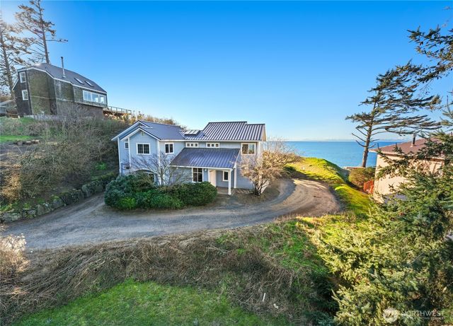 2337 West Beach Road, Oak Harbor, WA 98277