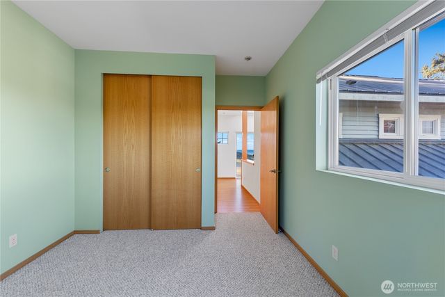 2337 West Beach Road, Oak Harbor, WA 98277