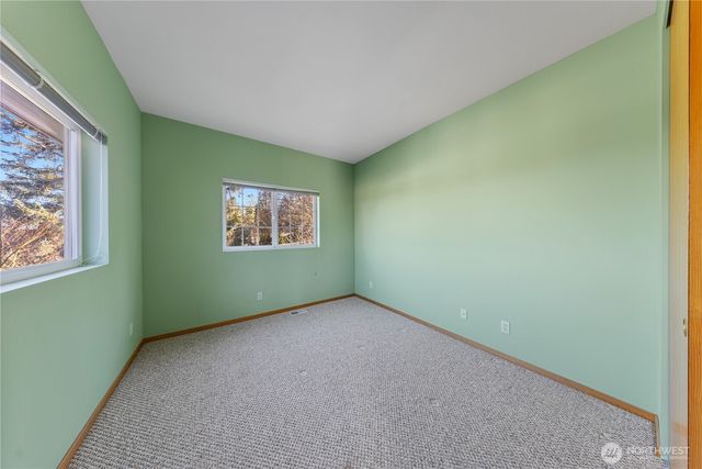 2337 West Beach Road, Oak Harbor, WA 98277