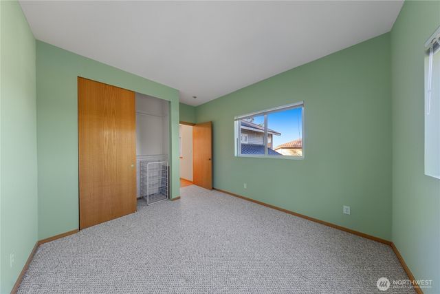 2337 West Beach Road, Oak Harbor, WA 98277