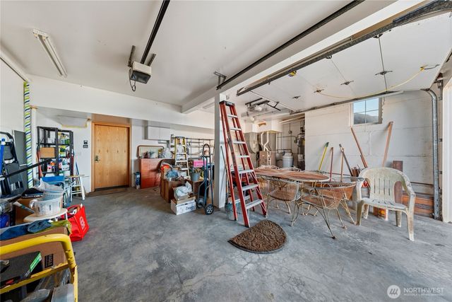 2337 West Beach Road, Oak Harbor, WA 98277