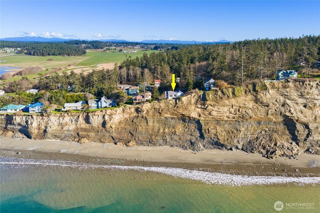 2337 West Beach Road, Oak Harbor, WA 98277
