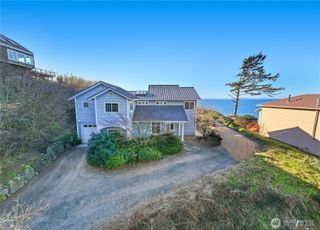 2337 West Beach Road, Oak Harbor, WA 98277
