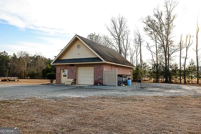 307 Chester Thomas Road, Springfield, GA 31329