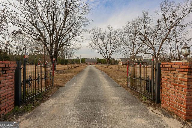 307 Chester Thomas Road, Springfield, GA 31329