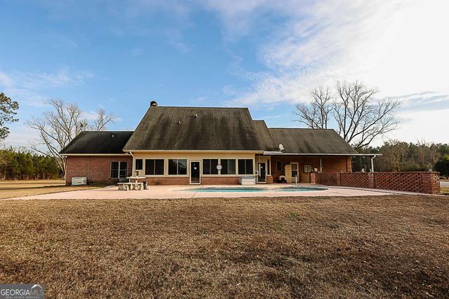 307 Chester Thomas Road, Springfield, GA 31329