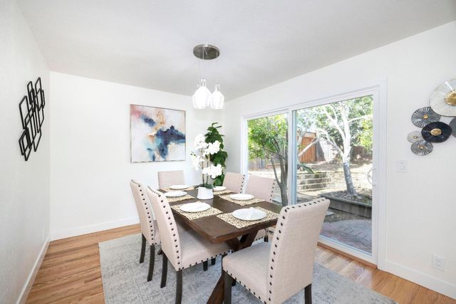 2671 Comstock Circle, Belmont, CA 94002