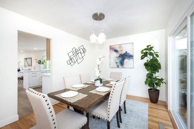 2671 Comstock Circle, Belmont, CA 94002