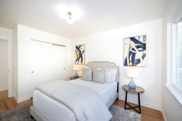 2671 Comstock Circle, Belmont, CA 94002