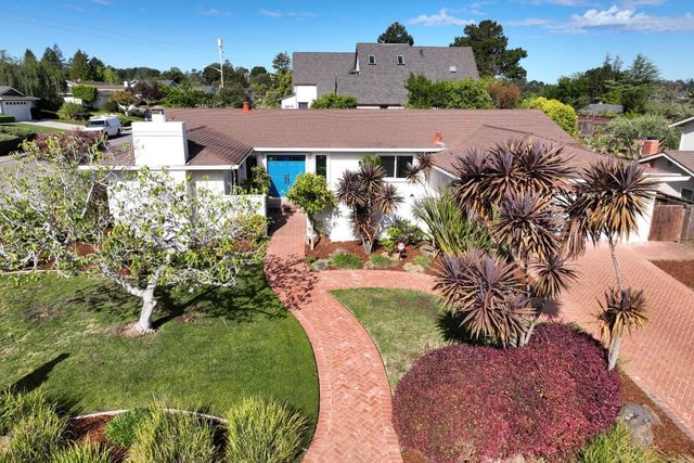 2671 Comstock Circle, Belmont, CA 94002