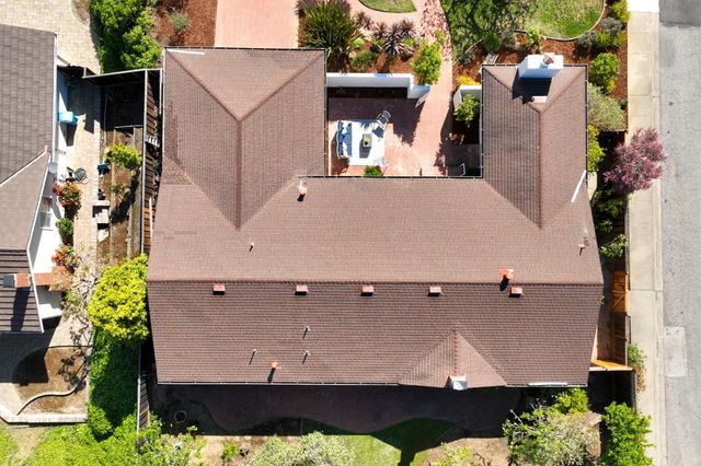 2671 Comstock Circle, Belmont, CA 94002