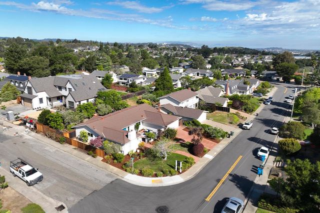 2671 Comstock Circle, Belmont, CA 94002