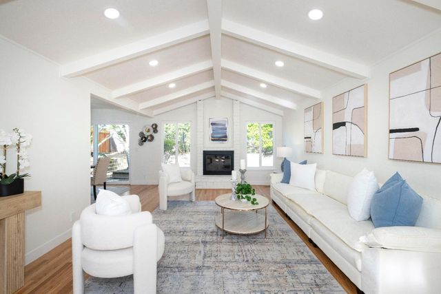 2671 Comstock Circle, Belmont, CA 94002