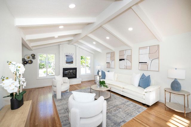 2671 Comstock Circle, Belmont, CA 94002