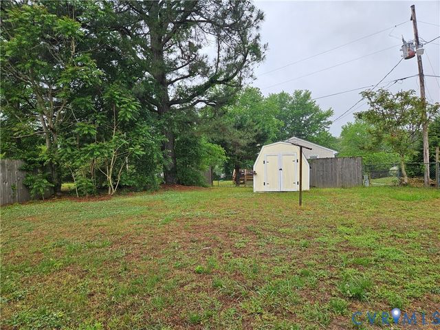 15726 Allen Dr, Dinwiddie, VA 23841