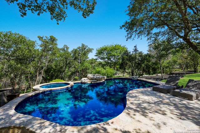 45 Champion Trail, San Antonio, TX 78258