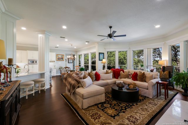 45 Champion Trail, San Antonio, TX 78258