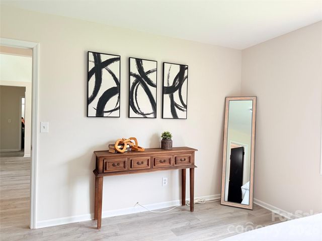 2530 Dion Avenue, Charlotte, NC 28212
