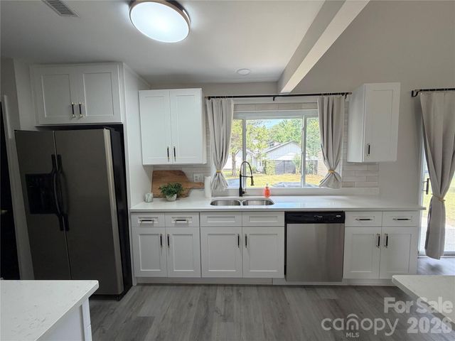 2530 Dion Avenue, Charlotte, NC 28212