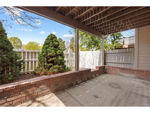 9843 Firestone Cir, Lone Tree, CO 80124