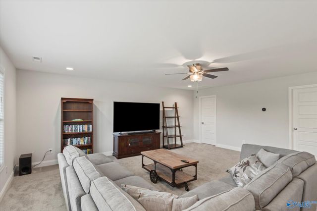 7440 Flint Crossing Circle, Owens Cross Roads, AL 35763
