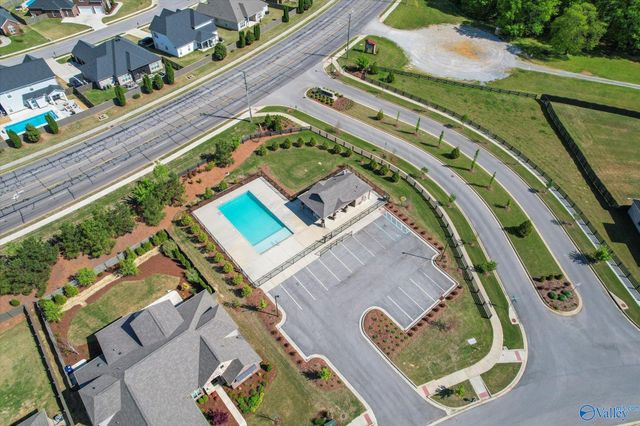 7440 Flint Crossing Circle, Owens Cross Roads, AL 35763