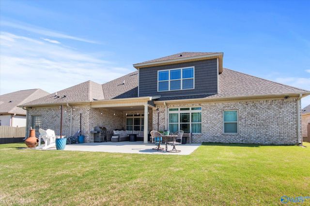 7440 Flint Crossing Circle, Owens Cross Roads, AL 35763