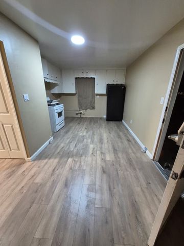 9330 9332 Saffron Court, Riverside, CA 92503