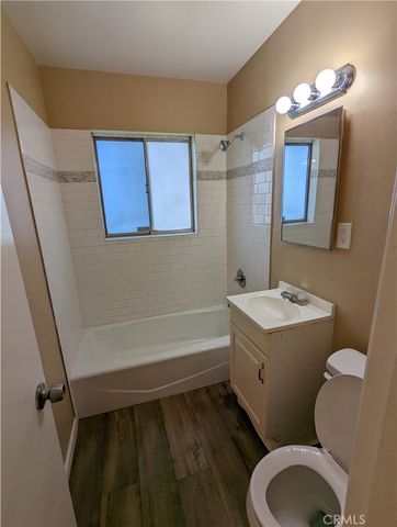 9330 9332 Saffron Court, Riverside, CA 92503