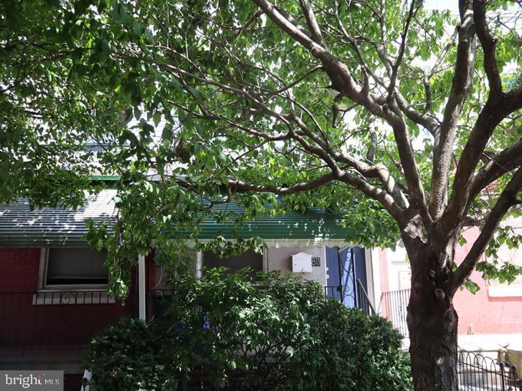 811 N HOLLY ST, PHILADELPHIA, PA 19104 — exterior