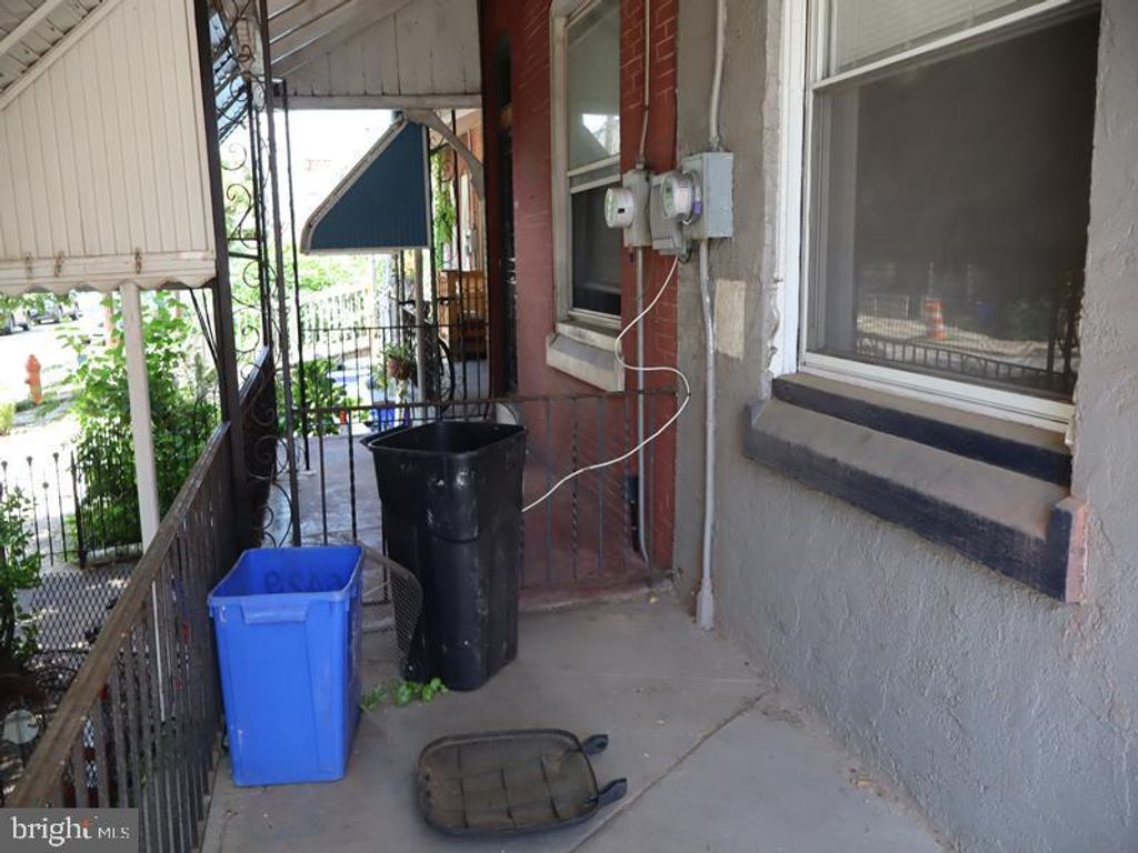 811 N HOLLY ST, PHILADELPHIA, PA 19104 — photo 3