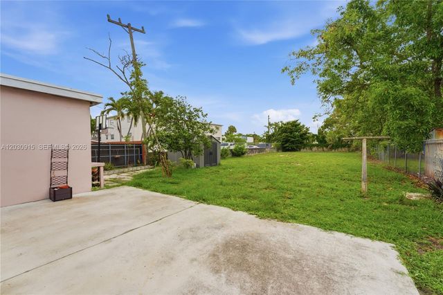 121 SW 71st Ave, Miami, FL 33144