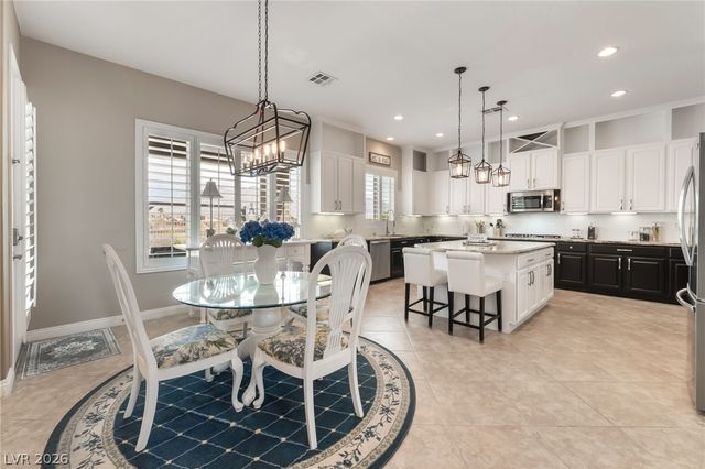 7308 Heritage Harbor Drive, Las Vegas, NV 89131