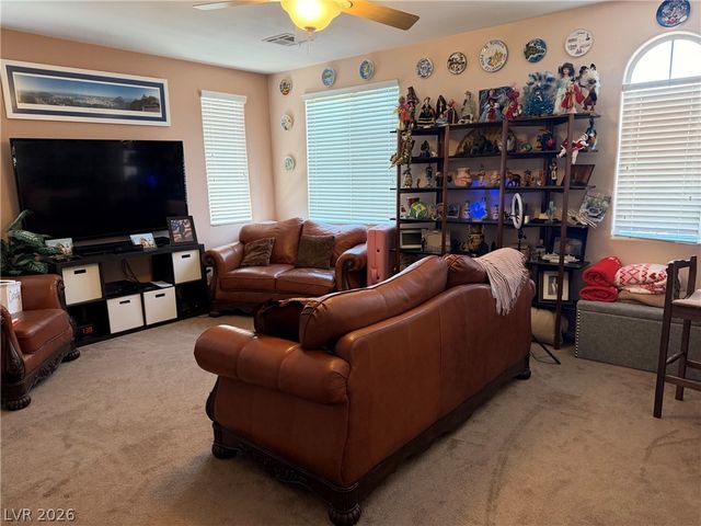 7427 Calzado Drive, Las Vegas, NV 89178