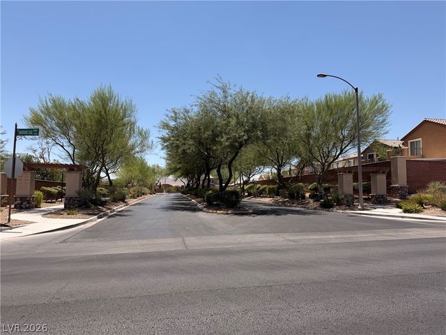 7427 Calzado Drive, Las Vegas, NV 89178