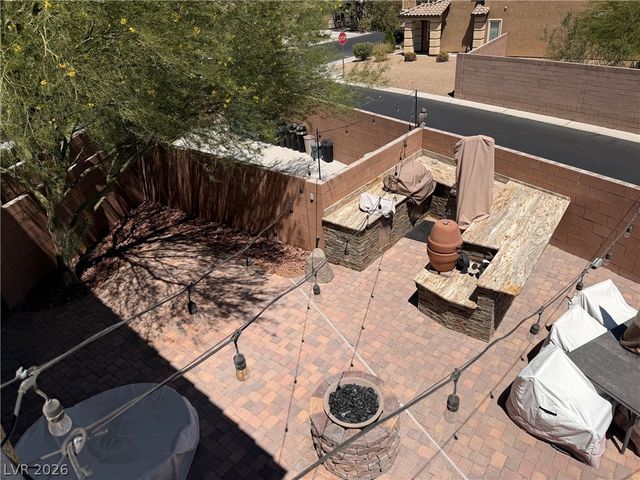 7427 Calzado Drive, Las Vegas, NV 89178