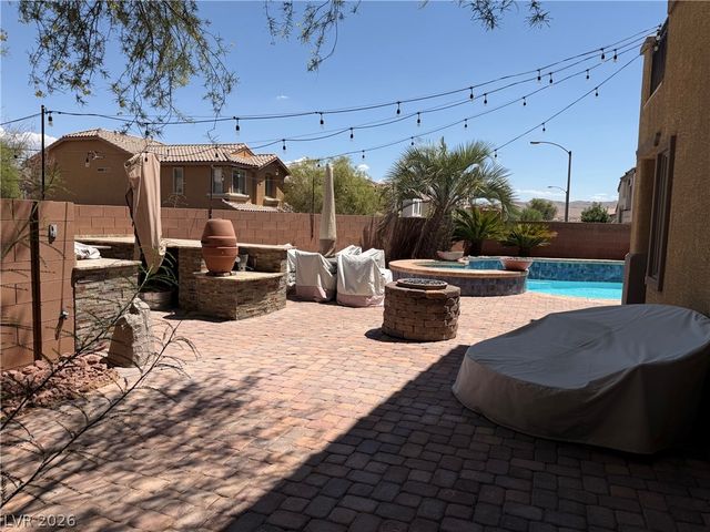 7427 Calzado Drive, Las Vegas, NV 89178