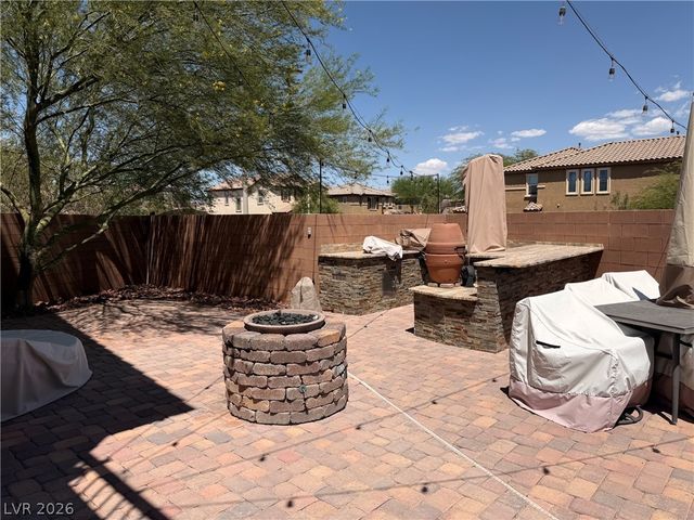 7427 Calzado Drive, Las Vegas, NV 89178