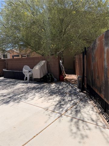 7427 Calzado Drive, Las Vegas, NV 89178