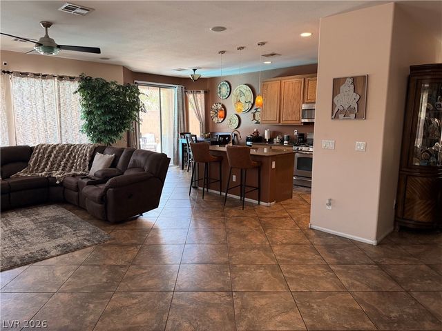 7427 Calzado Drive, Las Vegas, NV 89178