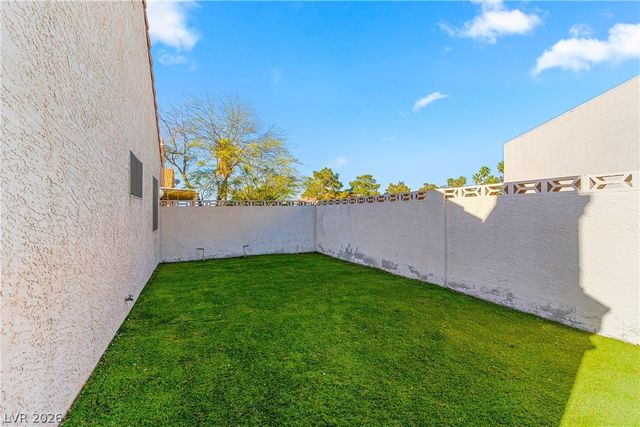 224 Dawn Isle Drive, Las Vegas, NV 89145